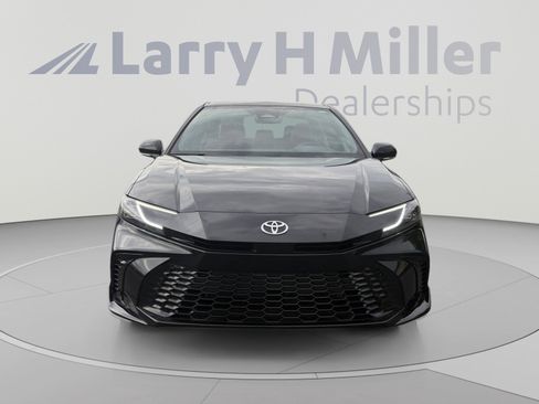 Used 2025 Toyota Camry XSE w/ Premium Package AWD/4WD image 8