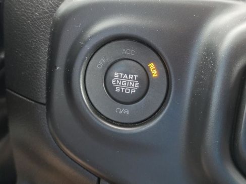 Used 2023 Jeep Wrangler Unlimited Sahara AWD/4WD image 21