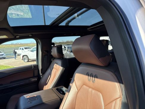 Used 2022 Ford Expedition King Ranch image 22