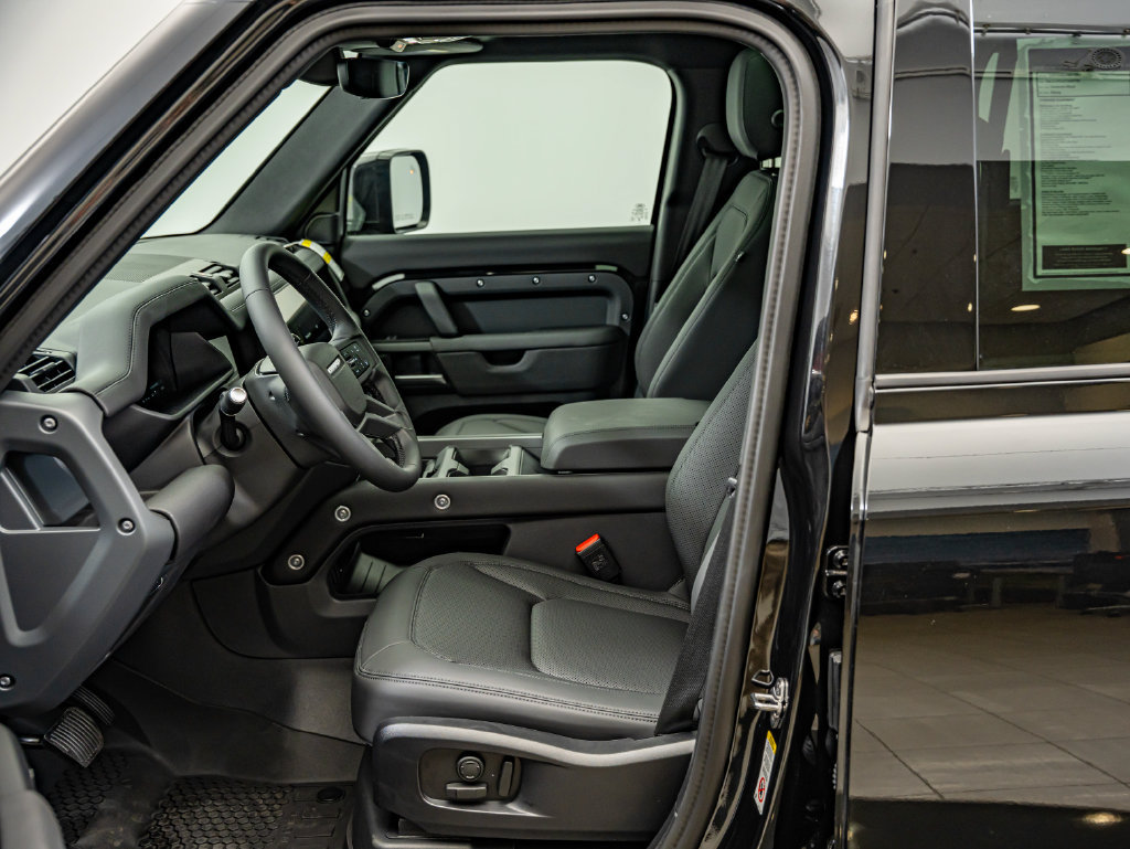 New 2026 Land Rover Defender 110 S AWD/4WD image 21