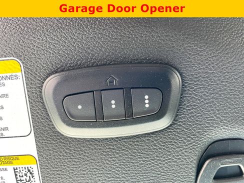 Used 2024 Jeep Wrangler Unlimited w/ Convenience Group AWD/4WD image 30