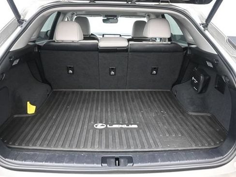 Used 2017 Lexus RX 450h AWD image 35