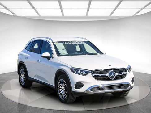 Certified 2026 Mercedes-Benz GLC 300 image 5