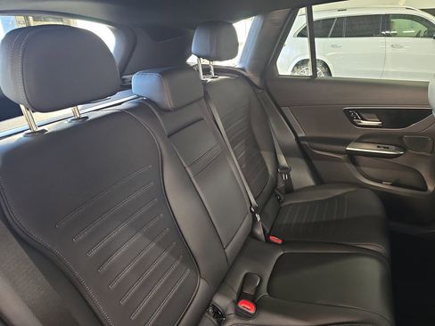 Used 2026 Mercedes-Benz GLC 300 GLC 300 image 14