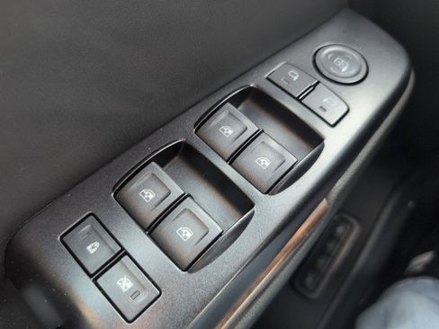 Used 2015 Chevrolet Tahoe LT AWD/4WD image 26