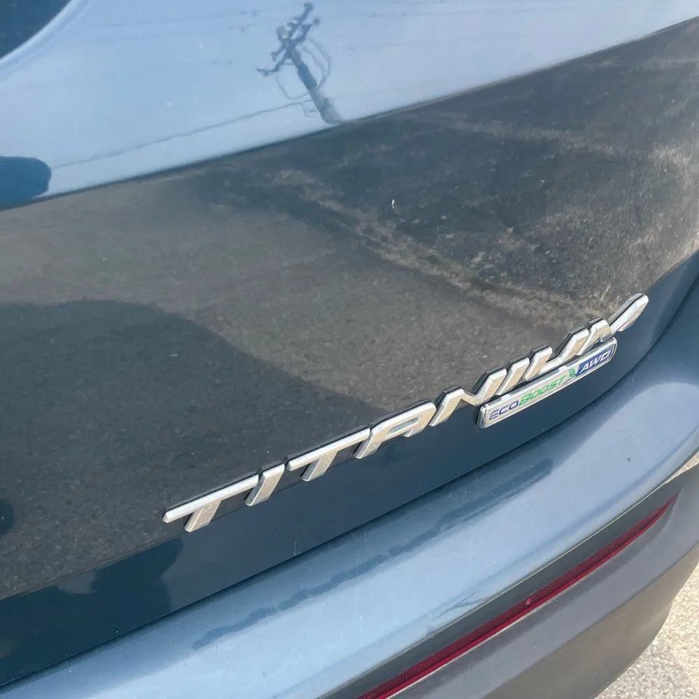 Used 2016 Ford Edge Titanium w/ Equipment Group 302A AWD/4WD image 21