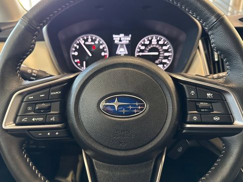 Certified 2025 Subaru Outback Limited image 23