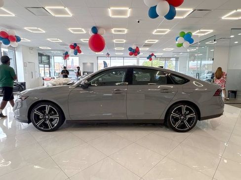 Used 2026 Honda Accord SE image 4
