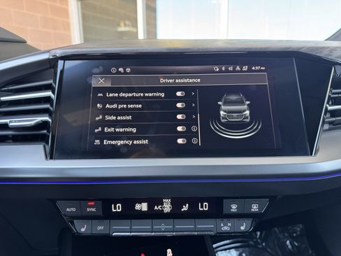 Used 2022 Audi Q4 e-tron Premium Plus w/ Premium Plus image 26