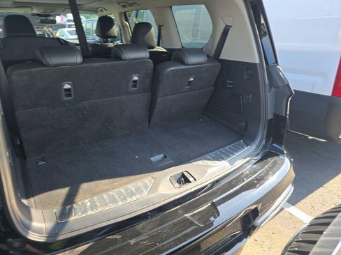 Used 2025 INFINITI QX80 Pure RWD image 11