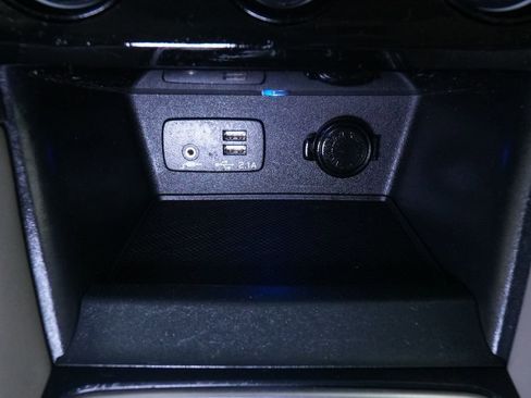 Used 2022 Subaru Forester Limited image 34