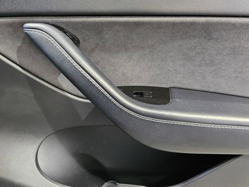 Used 2020 Tesla Model Y Long Range AWD/4WD image 6