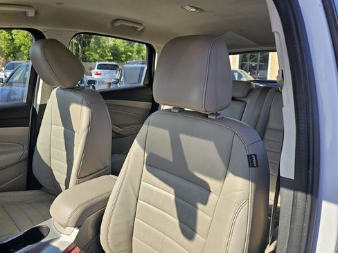 Used 2015 Ford C-MAX SEL image 8