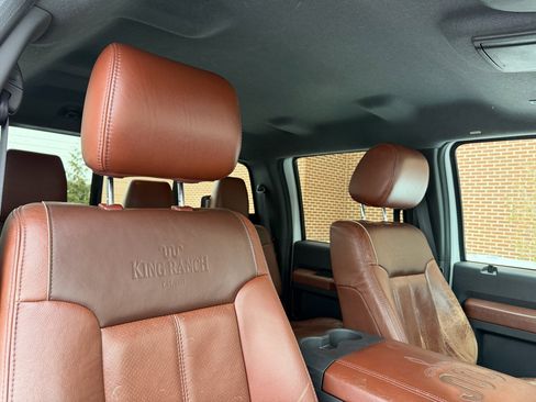 Used 2012 Ford F350 King Ranch w/ King Ranch w/Chrome Pkg image 34