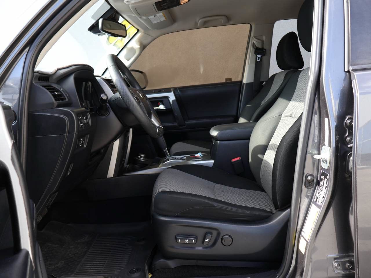 Used 2023 Toyota 4Runner SR5 AWD/4WD image 8