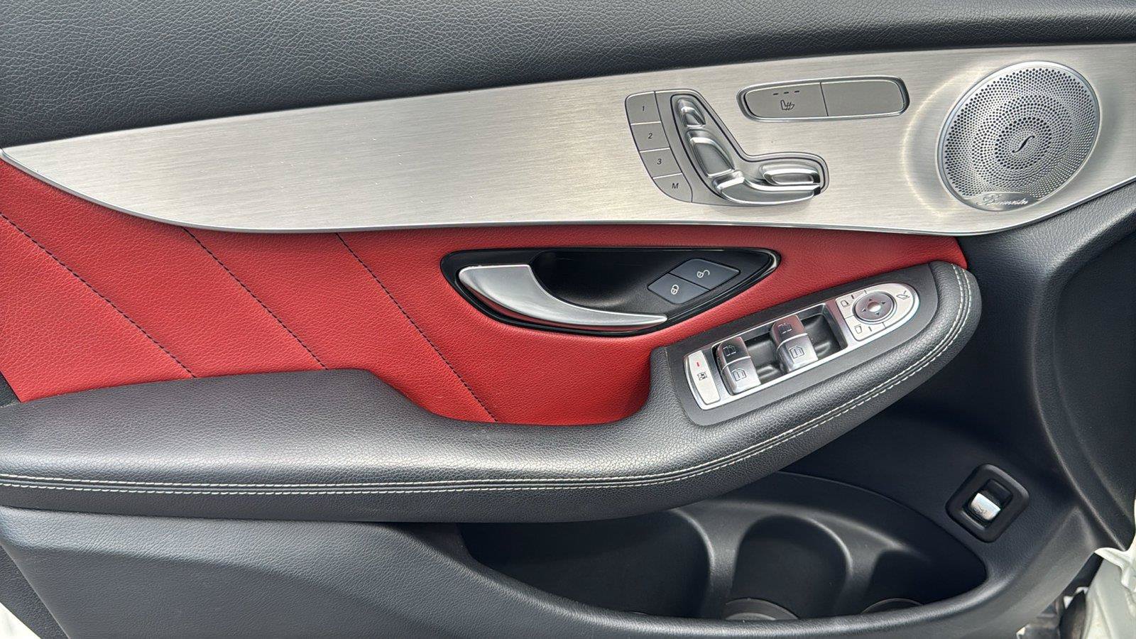 Used 2019 Mercedes-Benz GLC 300 4MATIC Coupe image 8