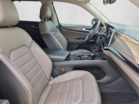 Used 2024 Volkswagen Atlas SEL AWD/4WD image 23