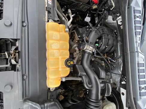 Used 2016 Ford F150 XLT RWD image 23