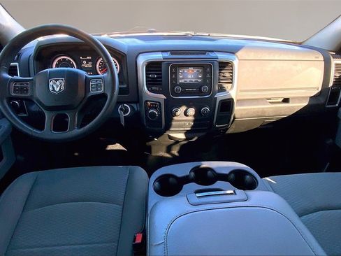 Used 2019 RAM 1500 Classic SLT image 14