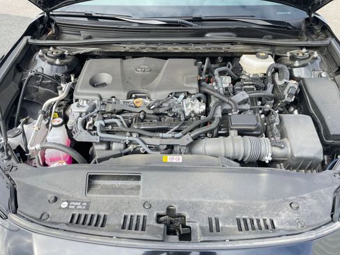 Used 2025 Toyota Camry LE image 31