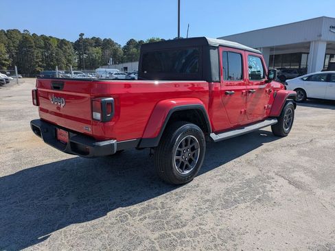 Used 2023 Jeep Gladiator Overland image 3