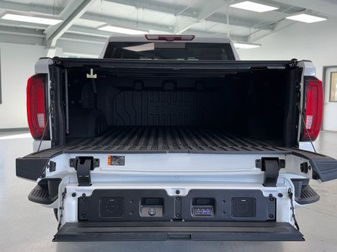 Used 2021 GMC Sierra 1500 AT4 w/ AT4 Value Package AWD/4WD image 39
