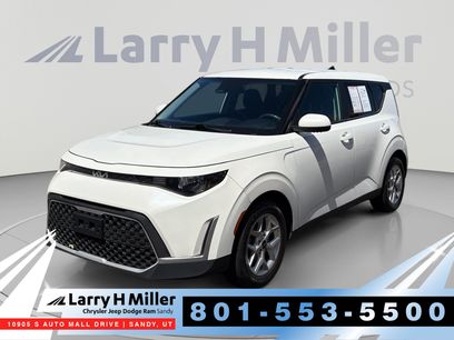 Used 2023 Kia Soul LX w/ Option Group 015