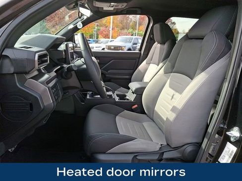 Used 2025 Toyota Tacoma TRD Sport image 17