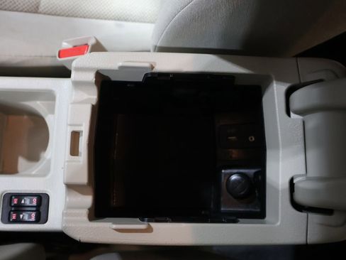 Used 2013 Subaru Impreza 2.0i Premium w/ Alloy Wheel Pkg + Moonroof image 28