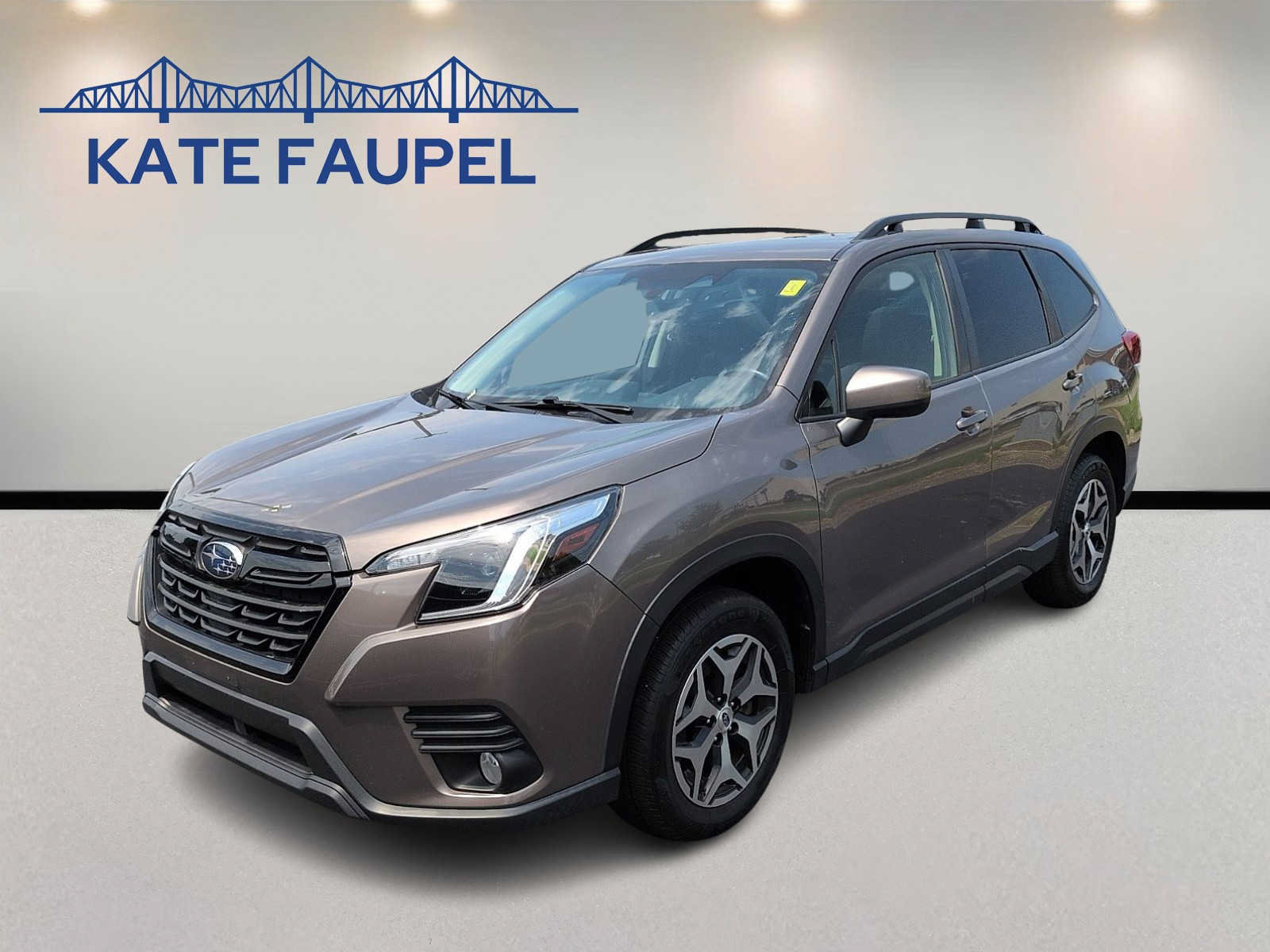 Used 2023 Subaru Forester Premium AWD/4WD image 3