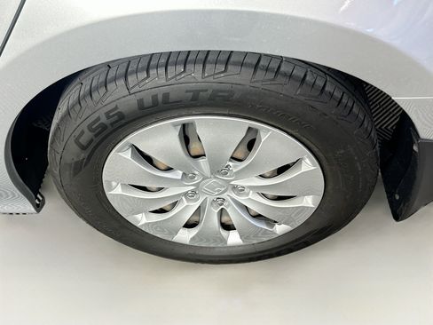 Used 2011 Honda Accord LX image 11