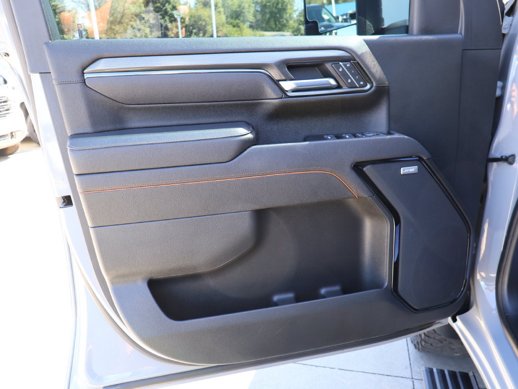 Certified 2025 GMC Sierra 3500 AT4 w/ AT4 Premium Plus Package AWD/4WD image 12