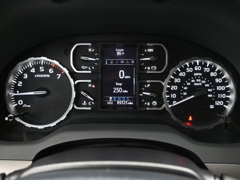 Used 2019 Toyota Tundra SR5 w/ SR5 Upgrade Package image 26