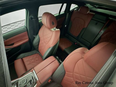 Certified 2024 BMW X6 xDrive40i w/ Premium Package image 23