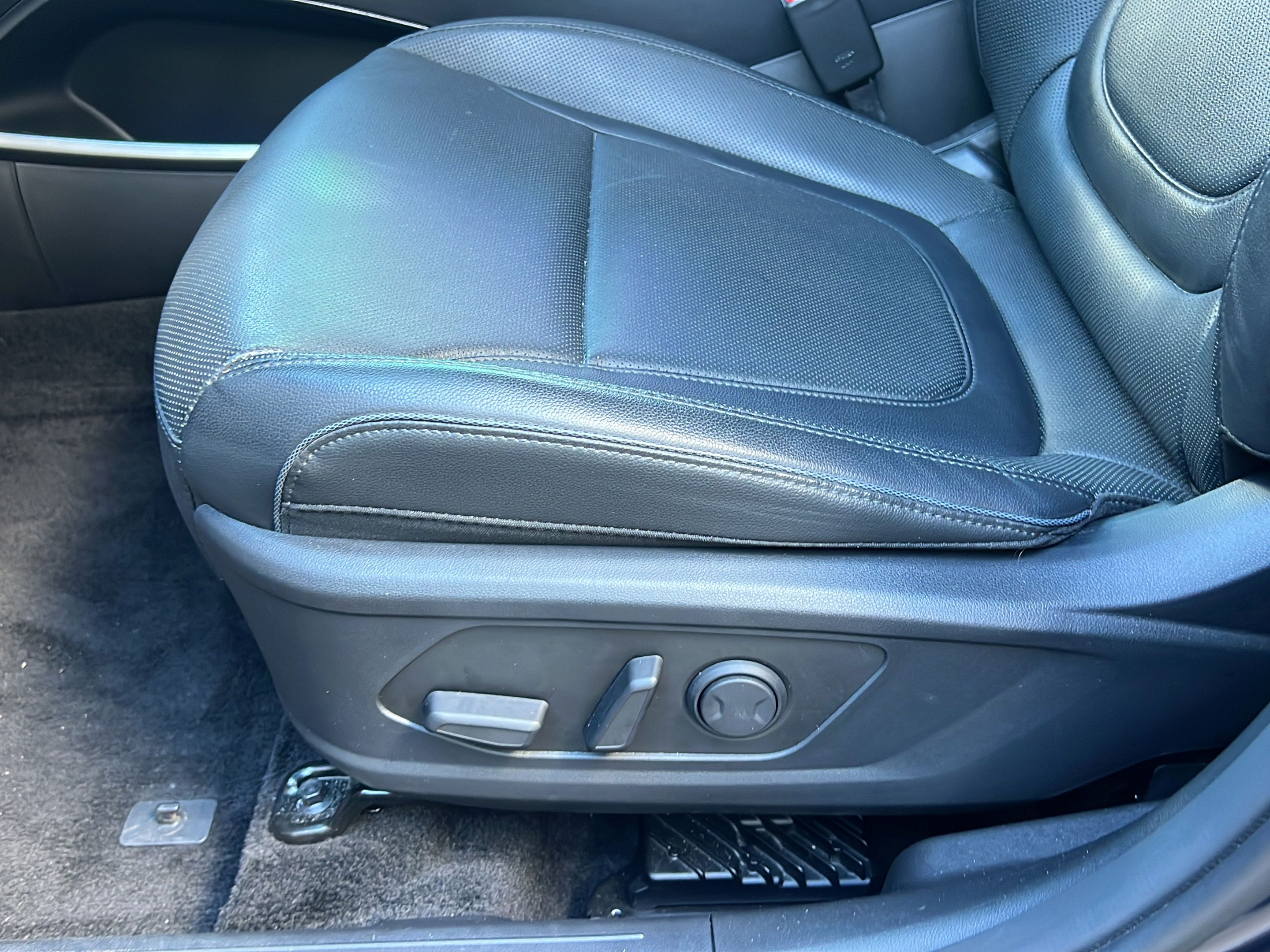 Used 2024 Hyundai Tucson Limited AWD/4WD image 14