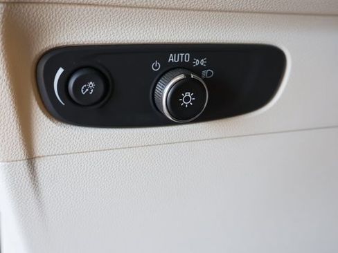 Used 2023 Buick Envision Preferred AWD/4WD image 23