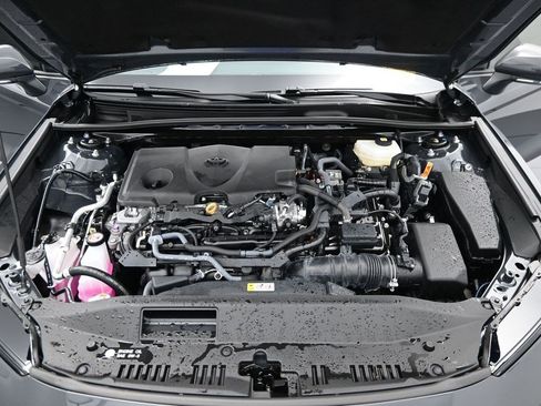 Used 2026 Toyota Camry SE FWD image 14