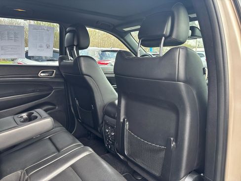 Used 2014 Jeep Grand Cherokee Limited w/ Luxury Group II image 21