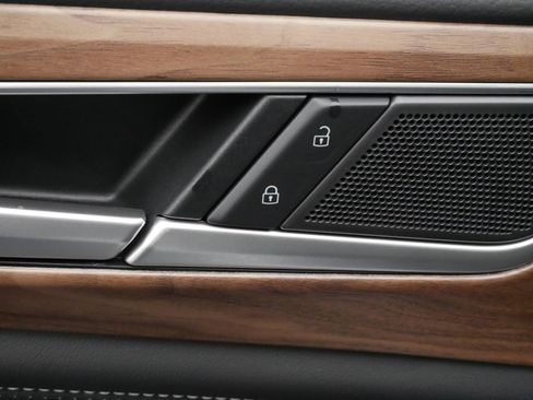 Certified 2026 Volkswagen Atlas SE AWD/4WD image 19