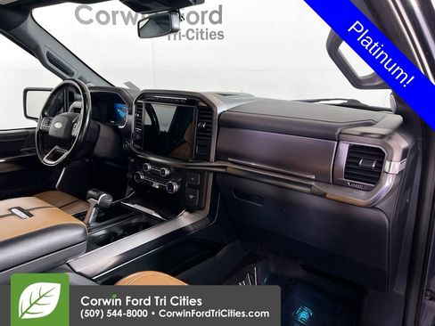 Used 2021 Ford F150 Platinum w/ FX4 Off-Road Package AWD/4WD image 32