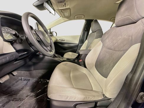Used 2022 Toyota Corolla LE FWD image 21