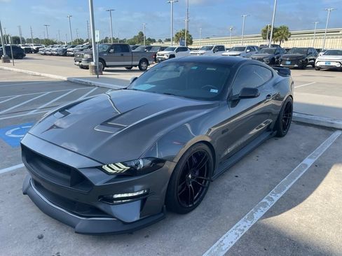 Used 2018 Ford Mustang GT w/ Black Accent Package RWD image 1