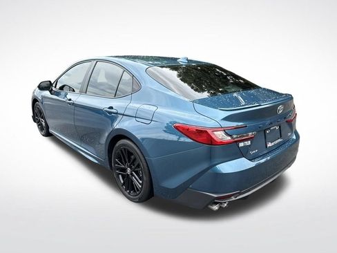 Used 2025 Toyota Camry SE w/ Convenience Package FWD image 7