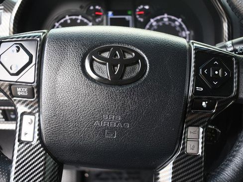 Certified 2022 Toyota 4Runner SR5 Premium image 30
