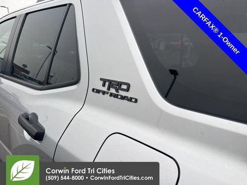 Used 2025 Toyota 4Runner TRD Off-Road image 7