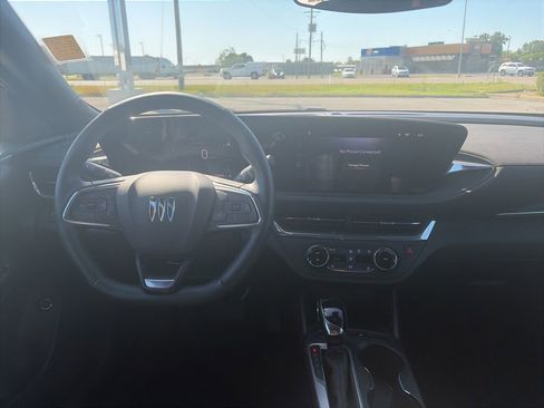Used 2025 Buick Envista Preferred w/ Convenience I Package FWD image 13