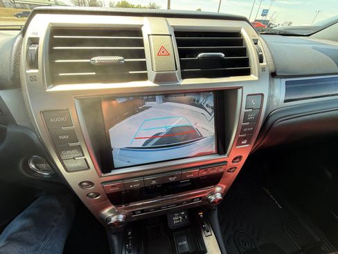 Used 2021 Lexus GX 460 Premium w/ Premium Package image 8