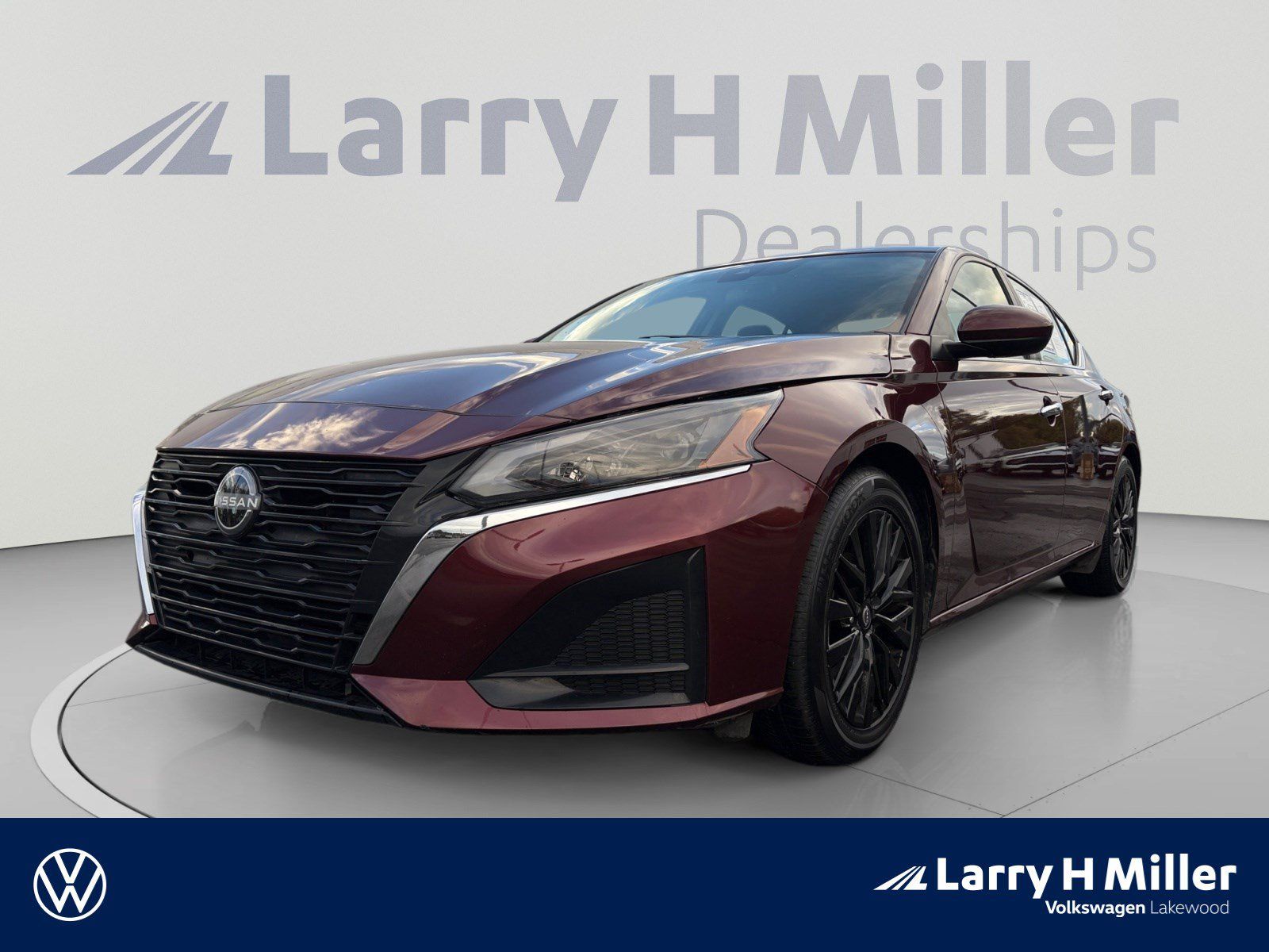 Used 2025 Nissan Altima 2.5 SV w/ SV Special Edition Package FWD image 1