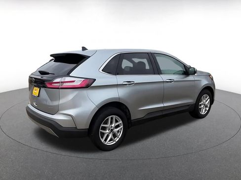 Used 2024 Ford Edge SEL AWD/4WD image 14