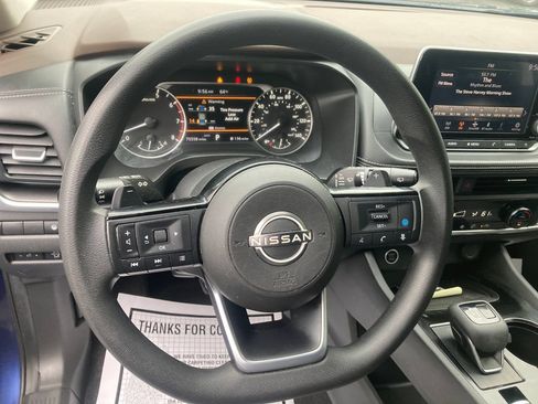 Used 2023 Nissan Rogue SV AWD/4WD image 18